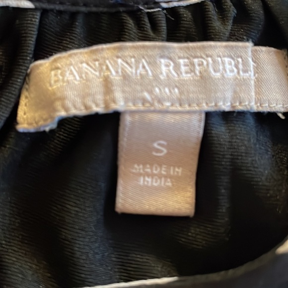 Small Banana Republic Blouse Sleeveless ❤️ - Picture 7 of 10